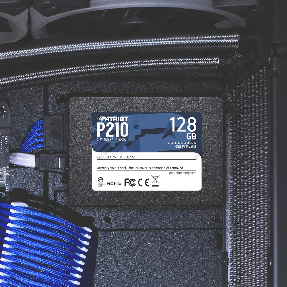 PATRIOT P210 2,5 COL MÉRETŰ SATA III 450/350 MB/s 7mm SSD MEGHAJTÓ 128GB
