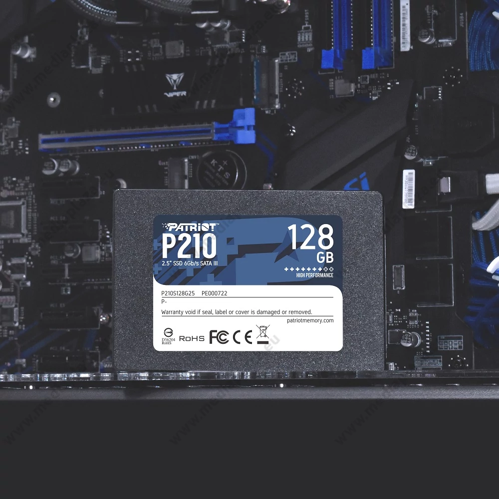 PATRIOT P210 2,5 COL MÉRETŰ SATA III 450/350 MB/s 7mm SSD MEGHAJTÓ 128GB